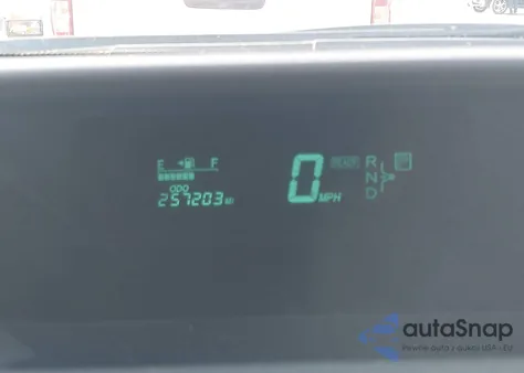 2005 Toyota Prius z USA, uszkodzony, nr VIN JTDKB20U757049826